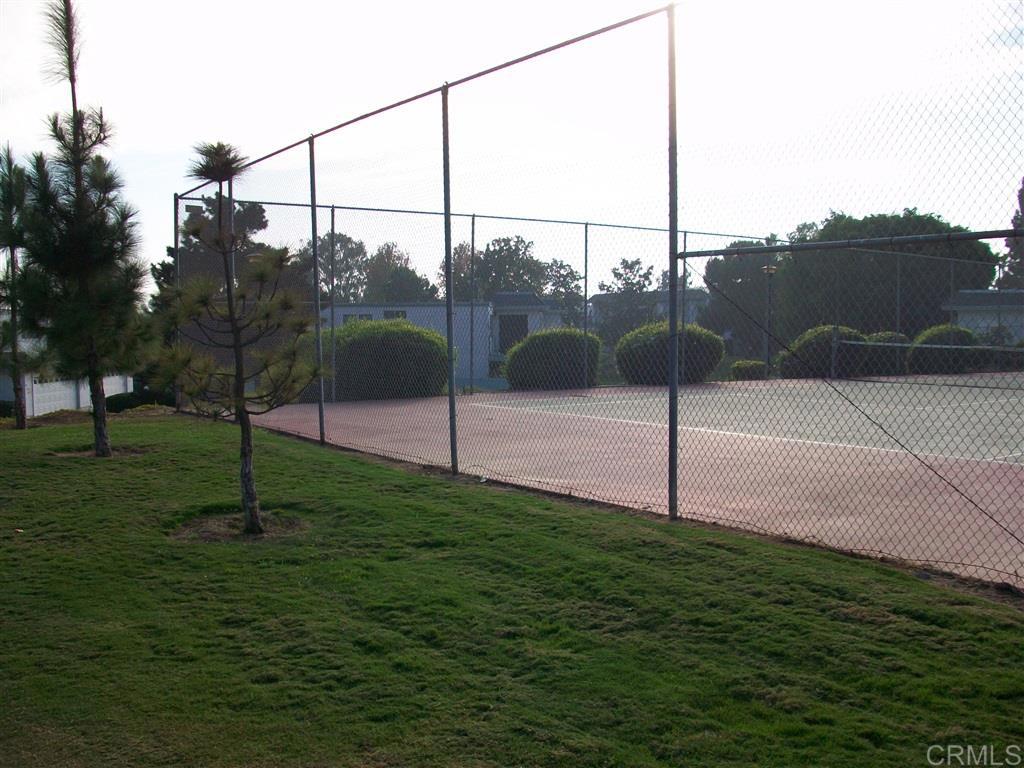 Residential Lease for rent at 1640 Maple Drive 30, Chula Vista CA featuring 3 beds and 3 baths