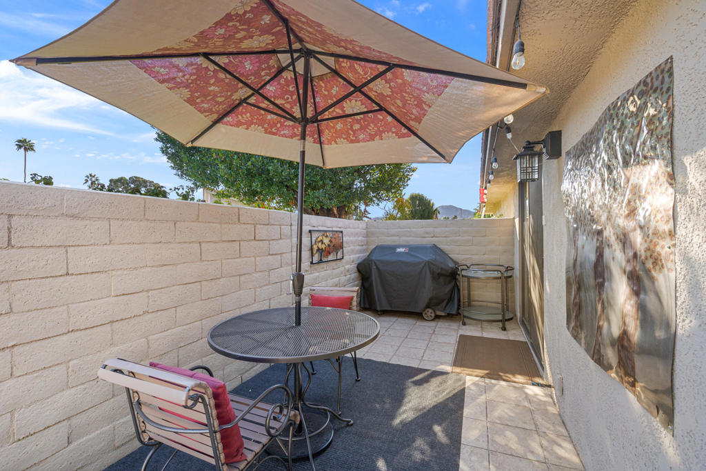 Residential for sale at 68360 Camino Jalan, Cathedral City CA featuring 2 beds and 2 baths
