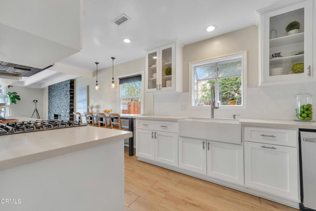 Residential for sale at 6931 Gazette Avenue, Winnetka CA featuring 3 beds and 2 baths