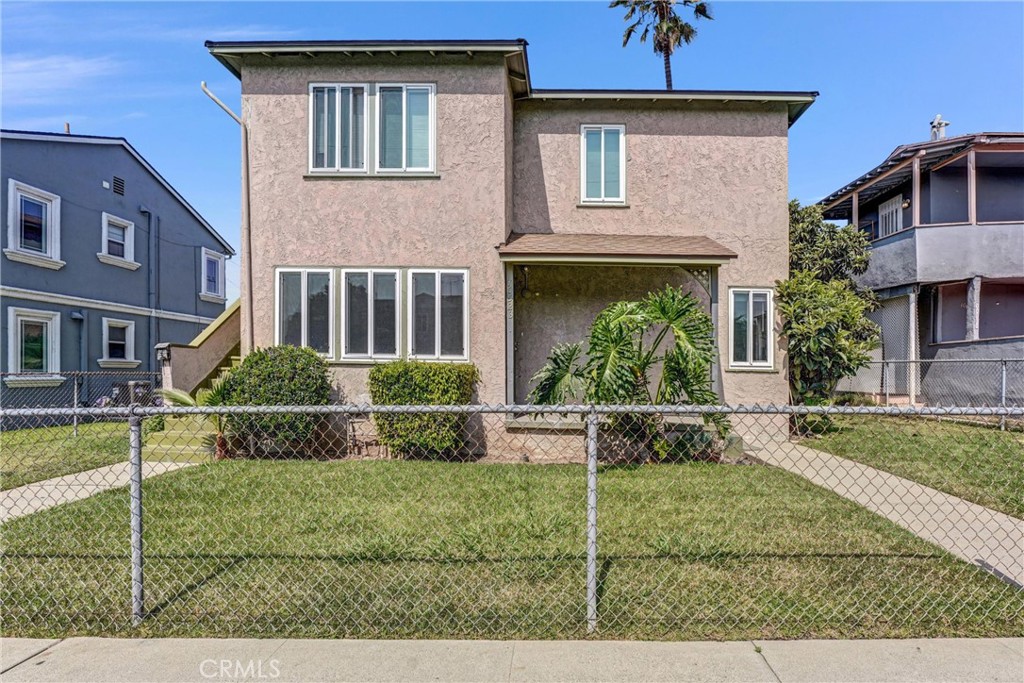 Residential Lease for rent at 10523 Haas Avenue, Los Angeles, Los Angeles County CA featuring 2 beds and 1 bath
