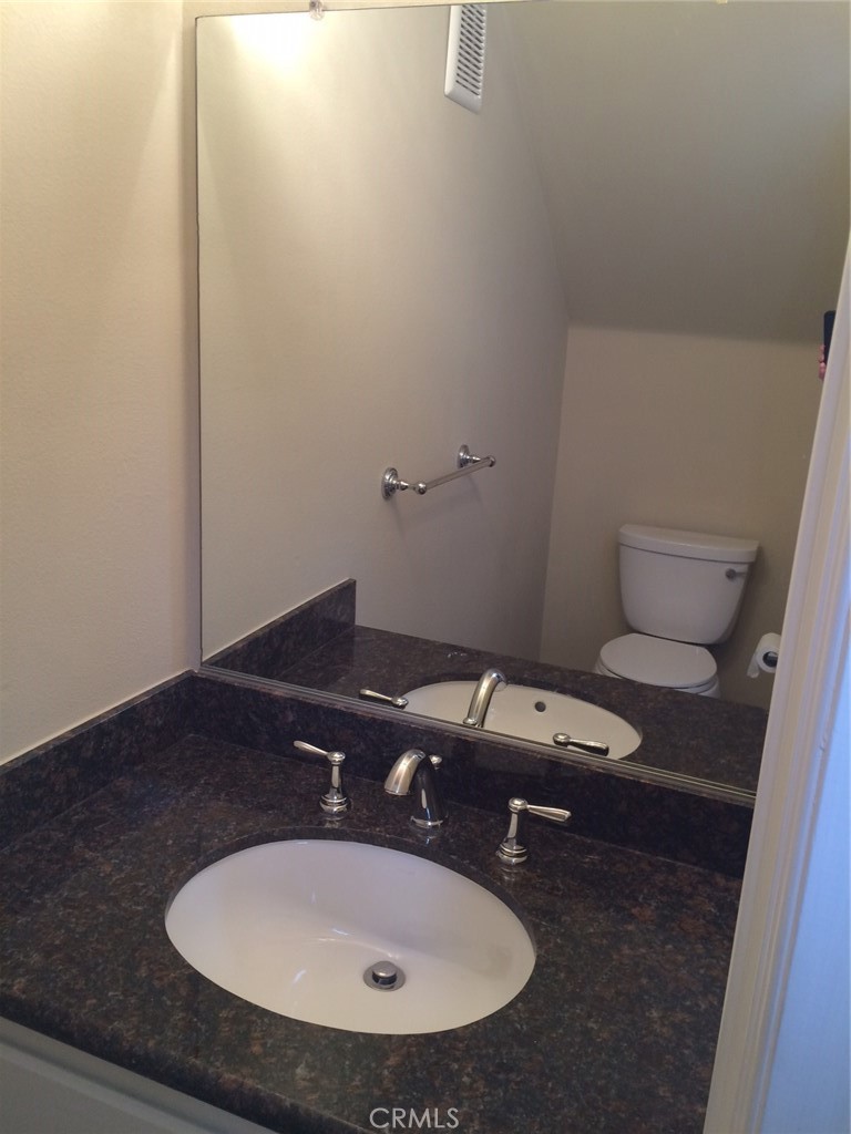 Residential Lease for rent at 25171 La Jolla Way D, Laguna Niguel CA featuring 2 beds and 3 baths