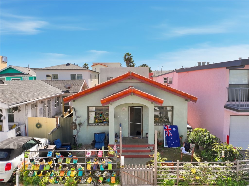 Residential for sale at 50 10th Street, Hermosa Beach CA featuring 3 beds and 5 baths