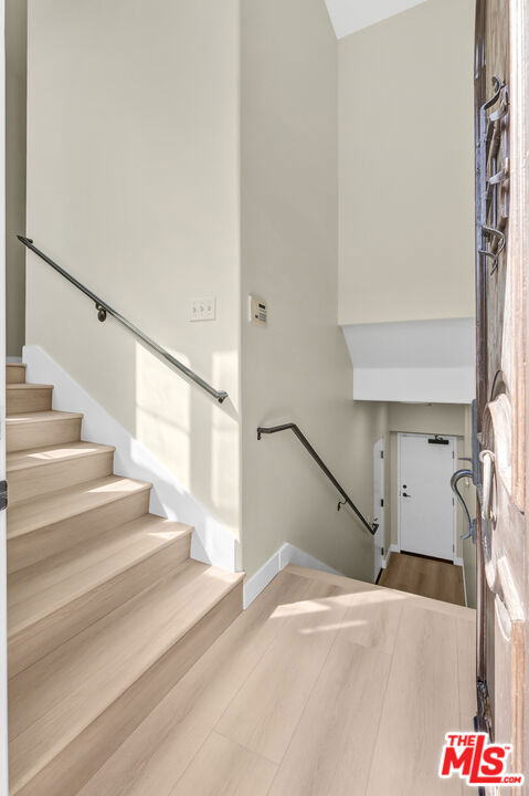 Residential Lease for rent at 3833 Huron Avenue 4, Culver City, Los Angeles County CA featuring 3 beds and 3 baths