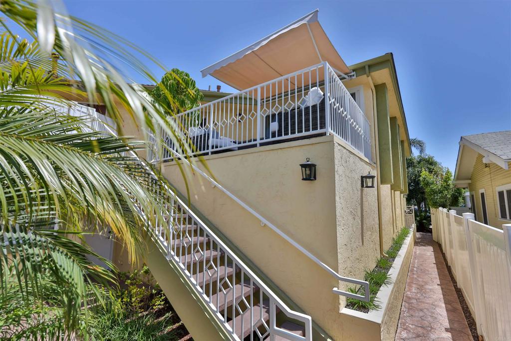 Residential Lease for rent at 810 D Avenue, Coronado CA featuring 2 beds and 2 baths