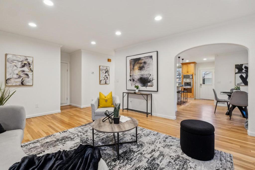 Active for sale at San Jose, CA, San Jose, CA CA and 2 baths