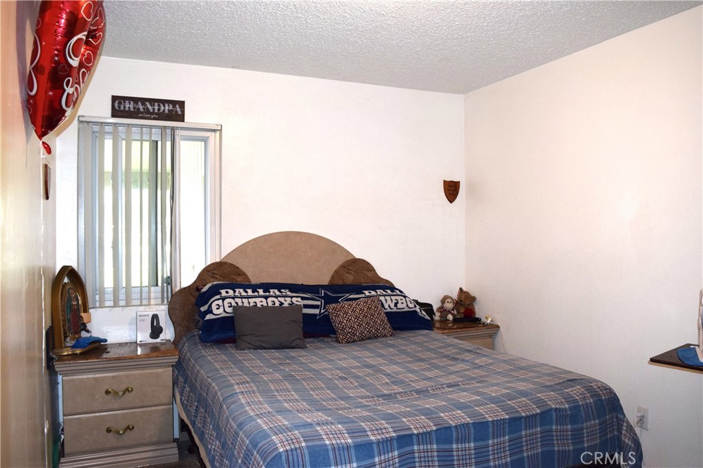 Residential for sale at 3317 Center, Bakersfield CA featuring 3 beds and 2 baths