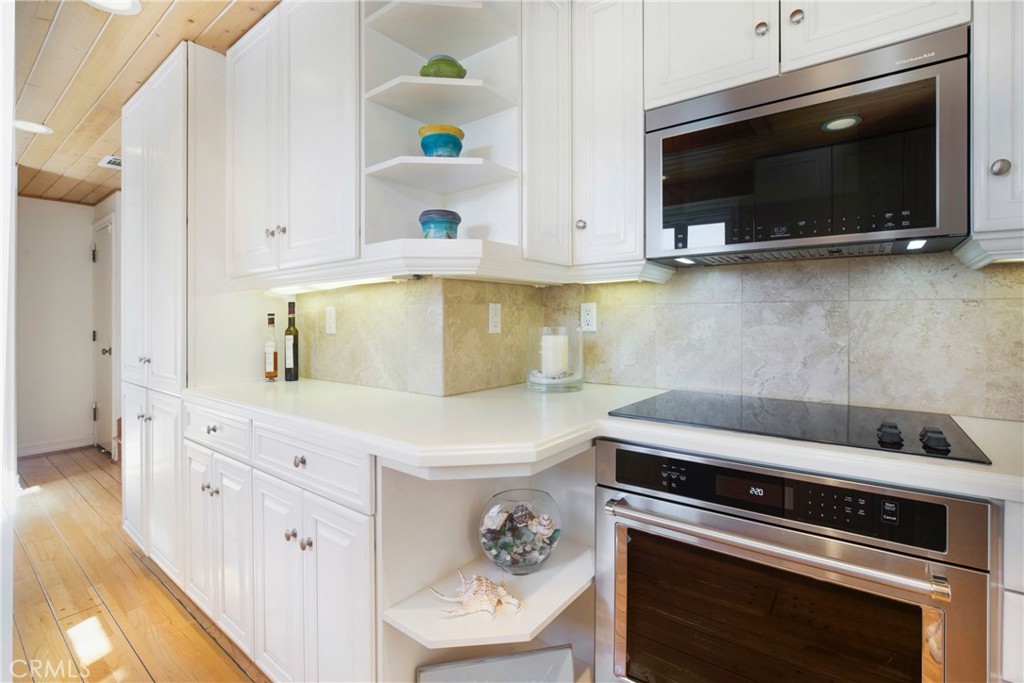 Residential Lease for rent at 508 Seaview, Laguna Beach CA featuring 4 beds and 3 baths