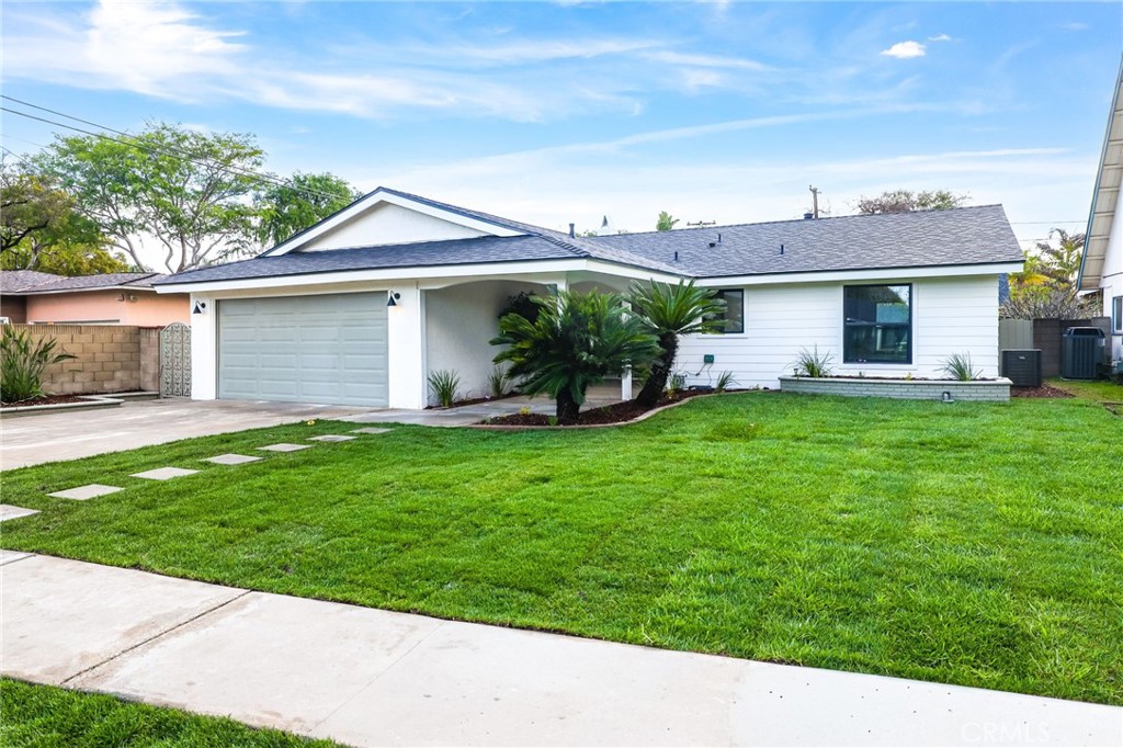 Residential for sale at 618 N Lincoln Avenue, Fullerton CA featuring 4 beds and 2 baths