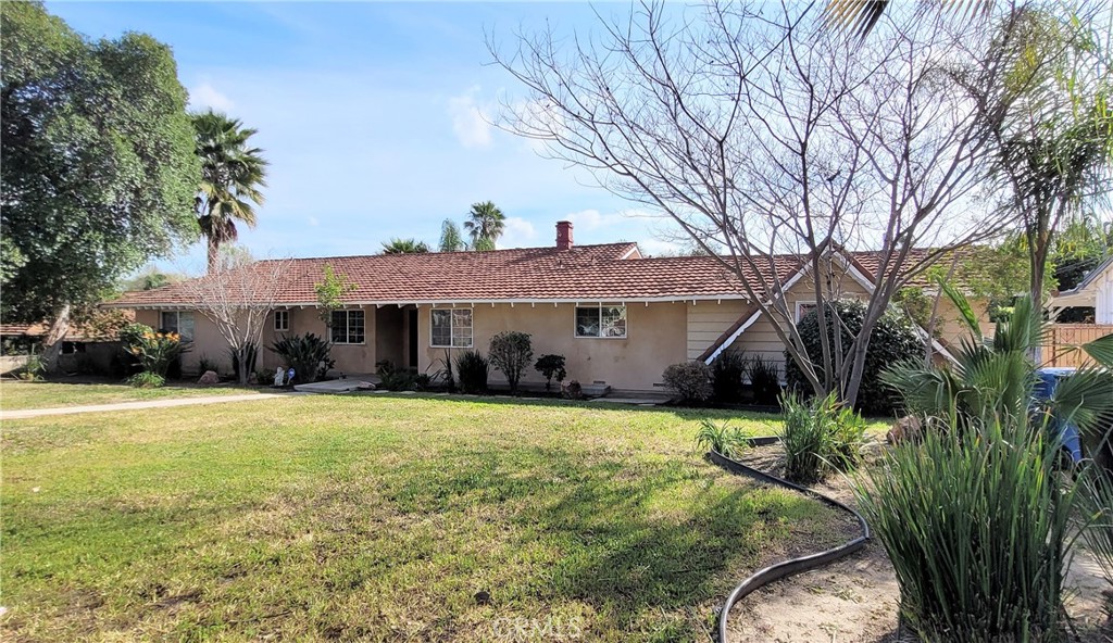 Residential for sale at 18842 Tuba, Northridge CA featuring 3 beds and 3 baths