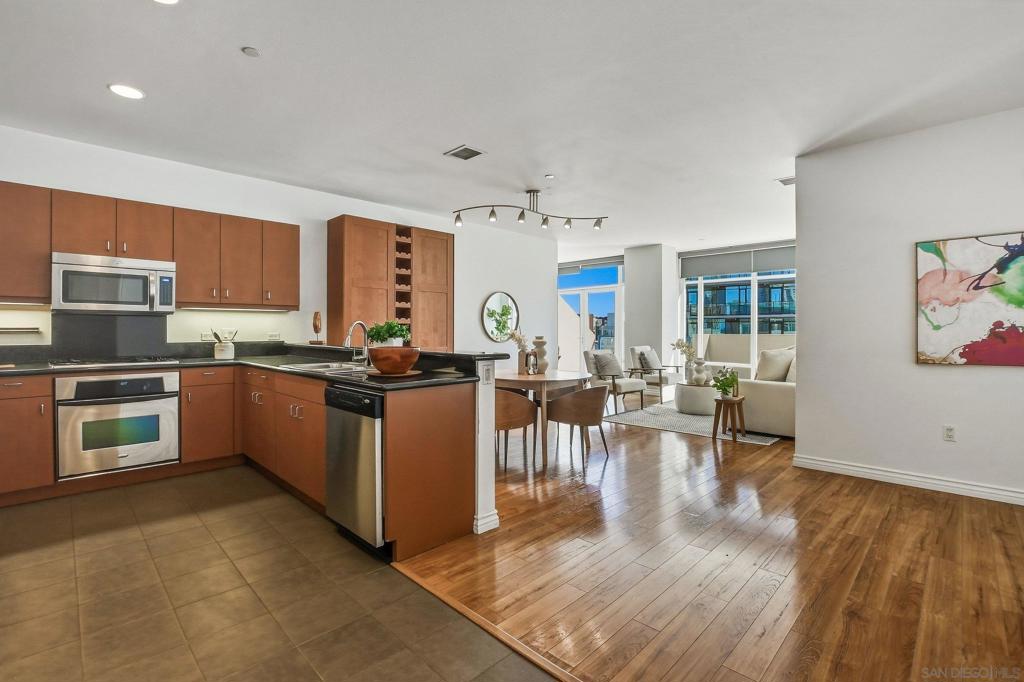 Residential for sale at 875 G St 804, San Diego CA featuring 2 beds and 2 baths