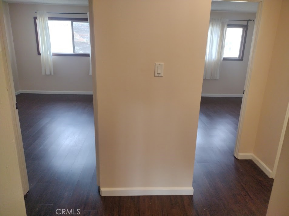 Residential Lease for rent at 1040 Cedar Avenue 2, Long Beach, Los Angeles County CA featuring 1 bed and 1 bath