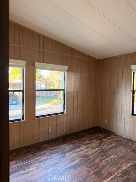 Manufactured In Park for sale at 64 Via San Carlos, Paso Robles CA featuring 3 beds and 2 baths