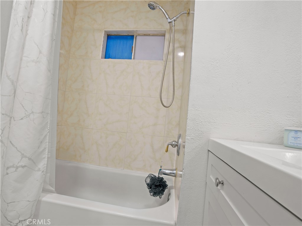 Manufactured In Park for sale at 2751 Reche Canyon Road 209B, Colton CA featuring 2 beds and 1 bath