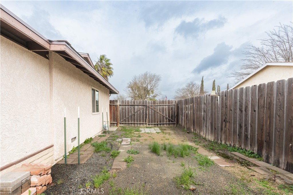 Residential for sale at 250 Santa Bella, Paso Robles CA featuring 3 beds and 2 baths