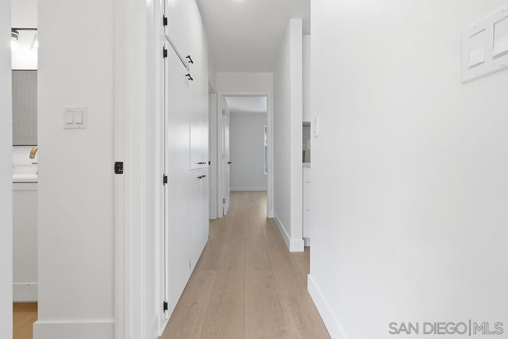 Residential for sale at 4750 Noyes St #204, San Diego CA featuring 2 beds and 1 bath