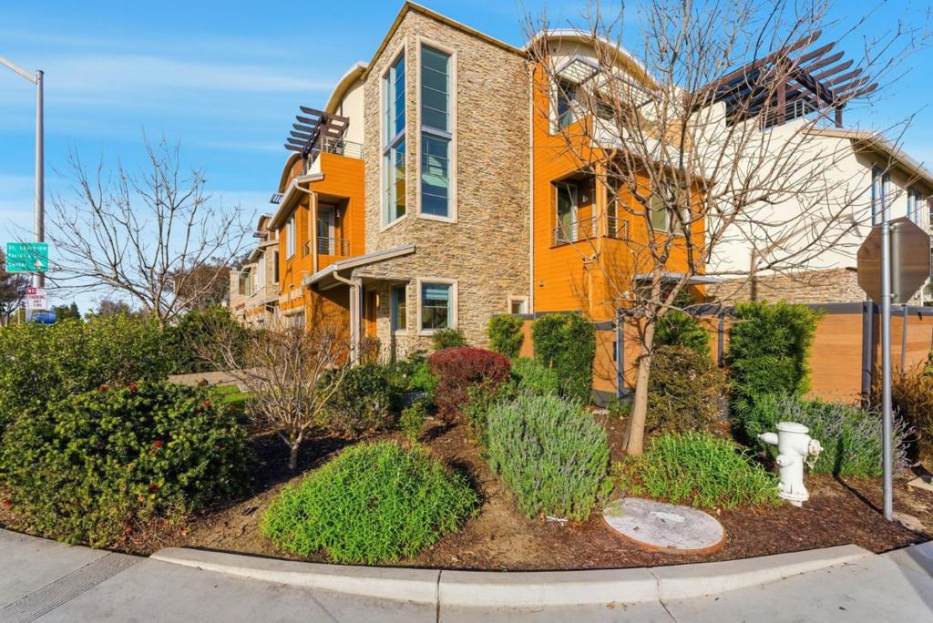 Active for sale at Santa Clara, CA, Santa Clara, CA CA and 4 baths