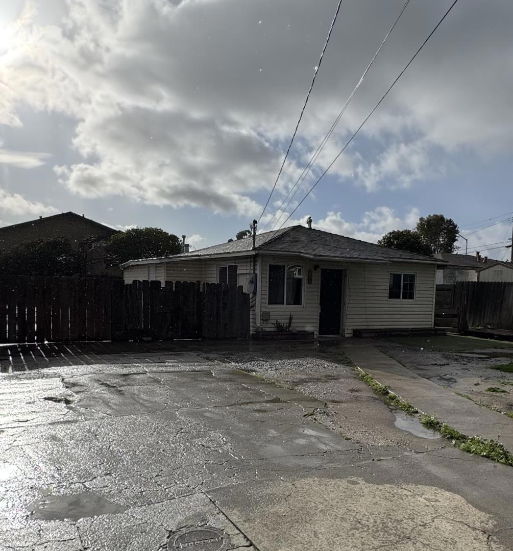 Residential for sale at 1046 C Street, Salinas CA featuring 2 beds and 1 bath