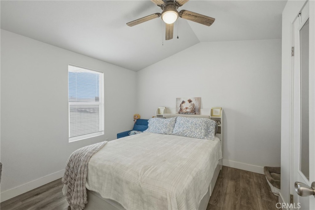 Active for sale at Bloomington, CA, Bloomington, CA CA and 2 baths