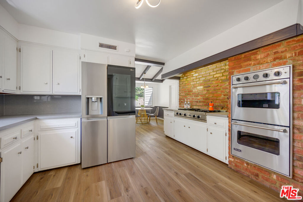 Residential Lease for rent at 926 N ALPINE Drive, Beverly Hills CA featuring 7 beds and 7 baths