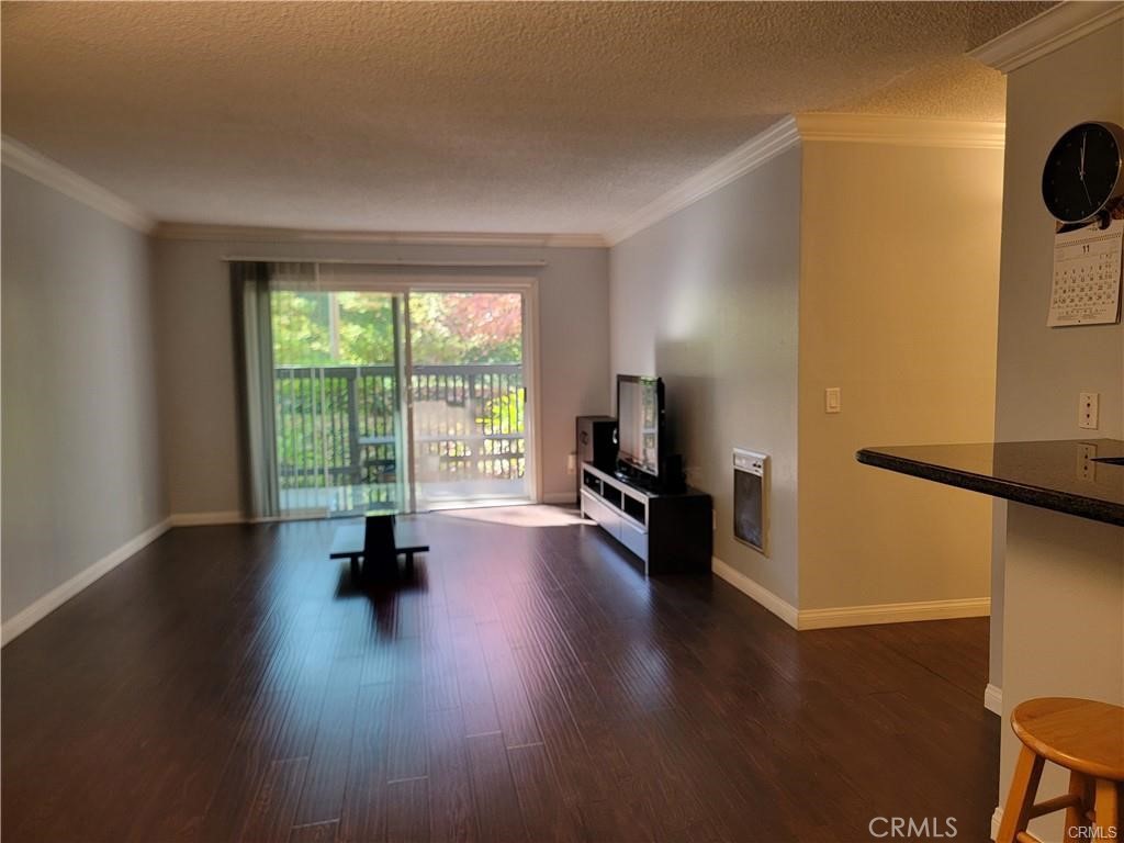 Residential Lease for rent at 3603 W Hidden Lane 108, Rolling Hills Estates CA featuring 1 bed and 1 bath