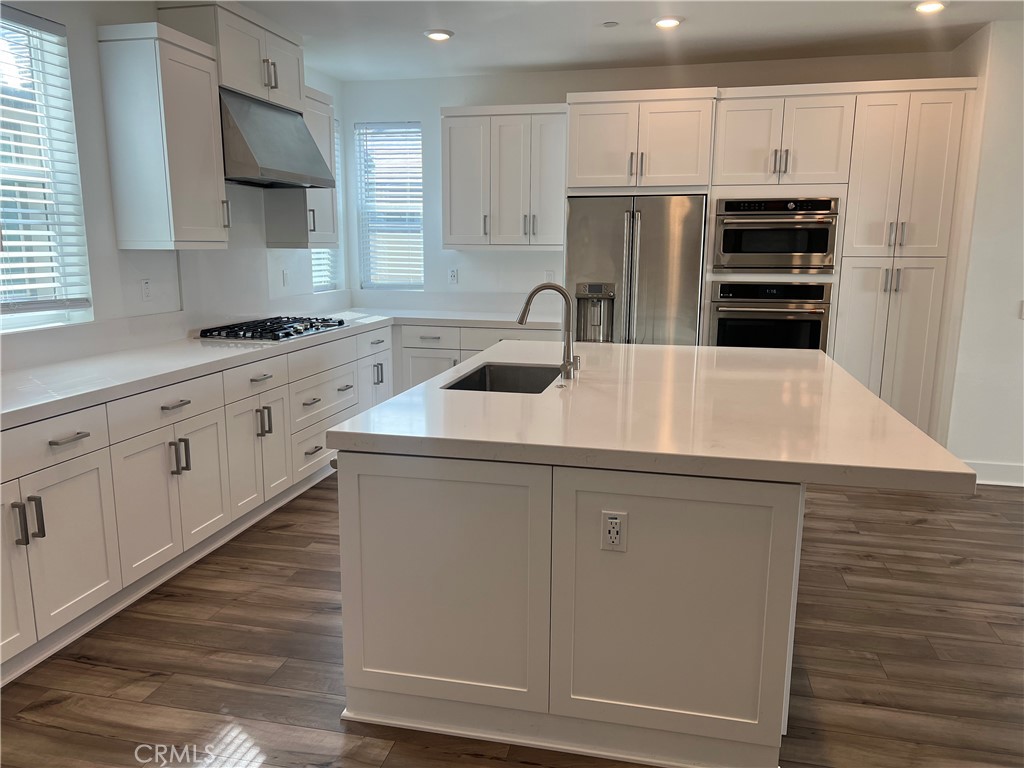Residential Lease for rent at 144 sash, Irvine CA featuring 3 beds and 4 baths