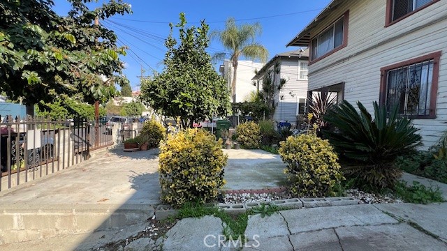 Duplex for sale at 228 Rosemont Ave, Los Angeles, CA