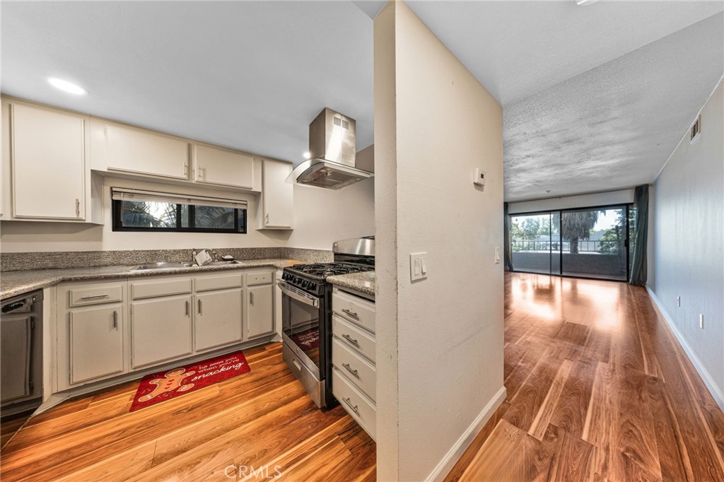Residential for sale at 550 Orange Avenue 234, Long Beach CA featuring 2 beds and 1 bath