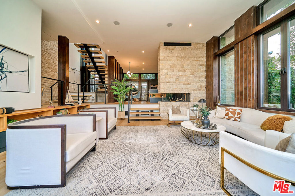 Single Family Residence for sale at 4209 Sea View Lane, Los Angeles, CA featuring 3 beds and 3 baths