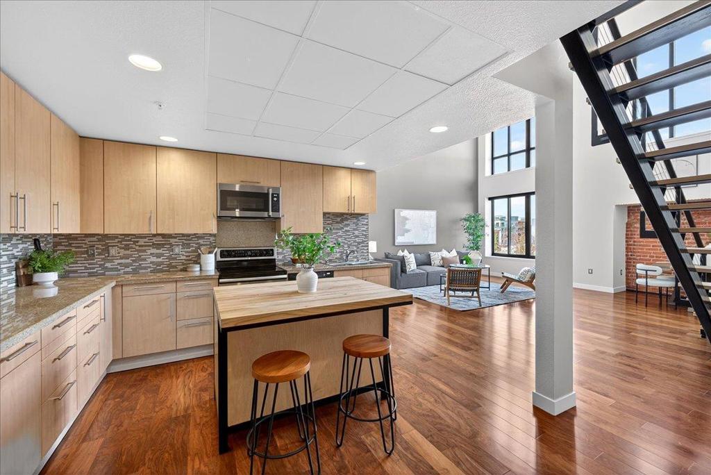 Residential for sale at 88 Bush Street 3134, San Jose CA featuring 1 bed and 2 baths