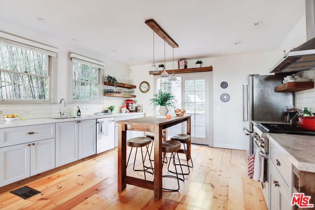 Single Family Residence for sale at 6642 Emmet Terrace, Los Angeles, CA featuring 2 beds and 2 baths