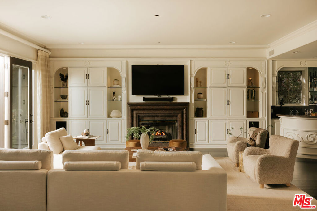 Residential for sale at 1202 San Vicente Boulevard, Santa Monica CA featuring 6 beds and 7 baths