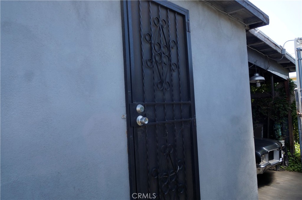 Residential for sale at 937 E 91st. Street E, Los Angeles CA featuring 3 beds and 1 bath