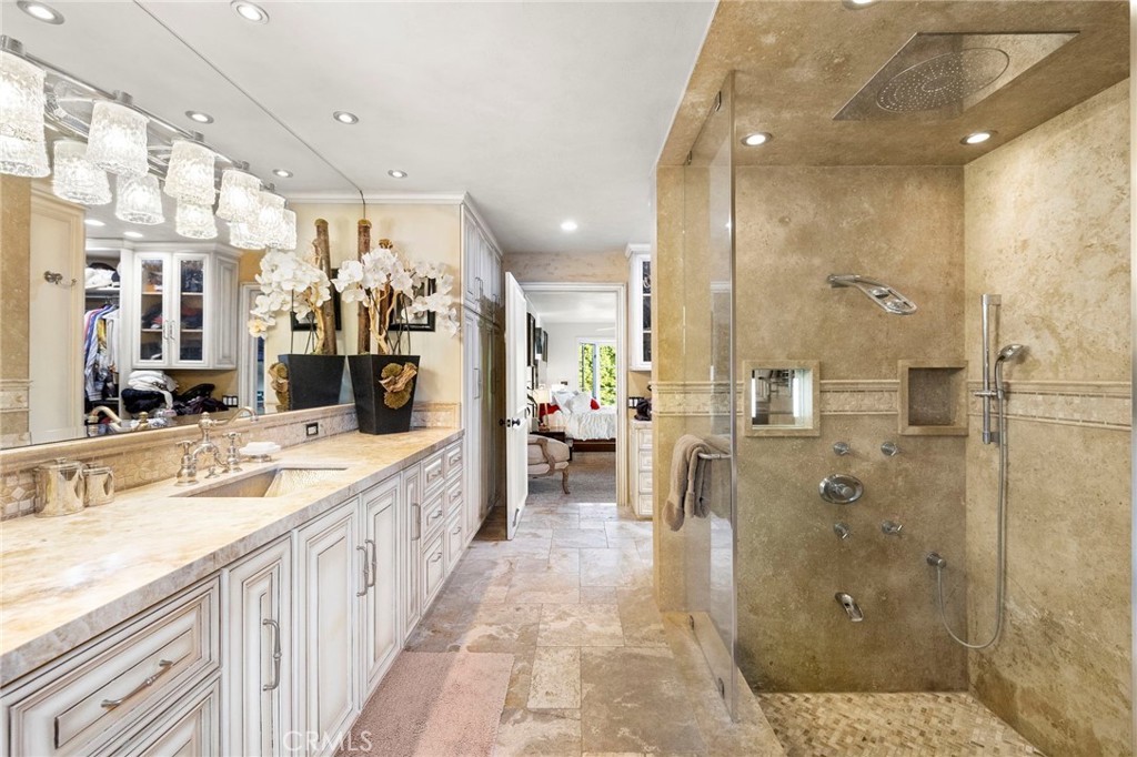 Residential Lease for rent at 486 HOLLY Street, Laguna Beach CA featuring 4 beds and 4 baths