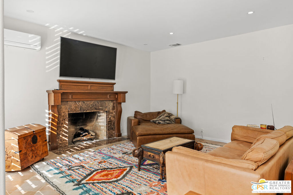 Residential Lease for rent at 77321 Sioux Drive, Indian Wells CA featuring 3 beds and 6 baths