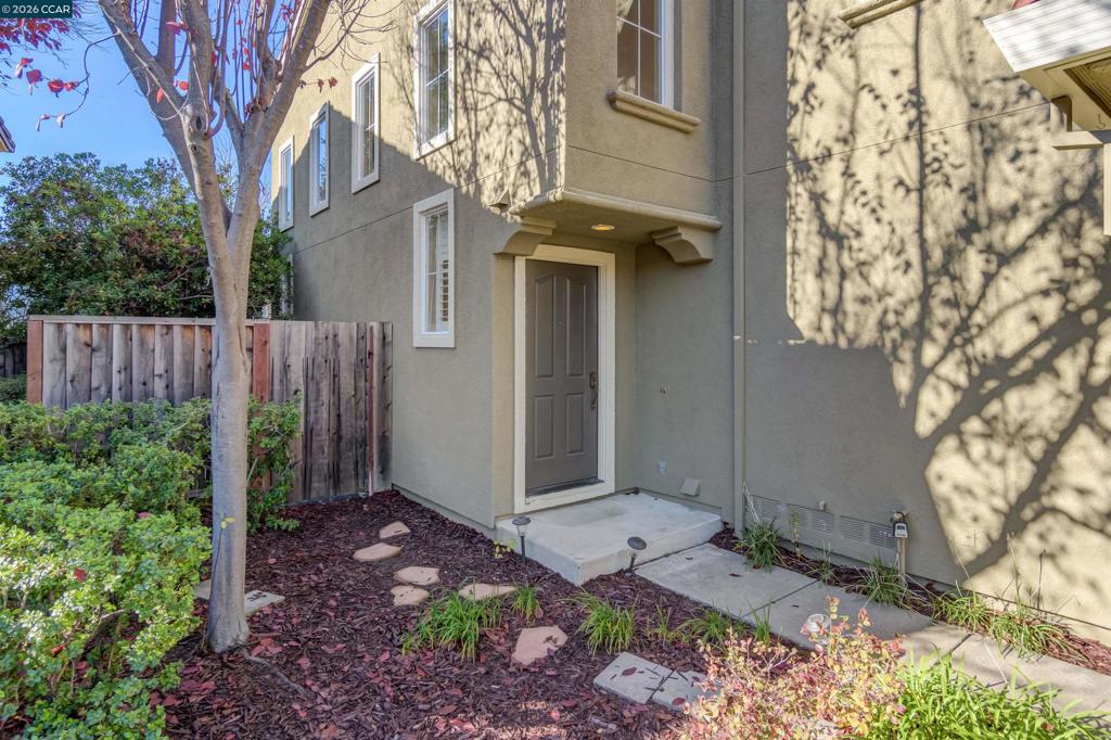 Residential Lease for rent at 135 Coralflower Ln, San Ramon CA featuring 3 beds and 3 baths