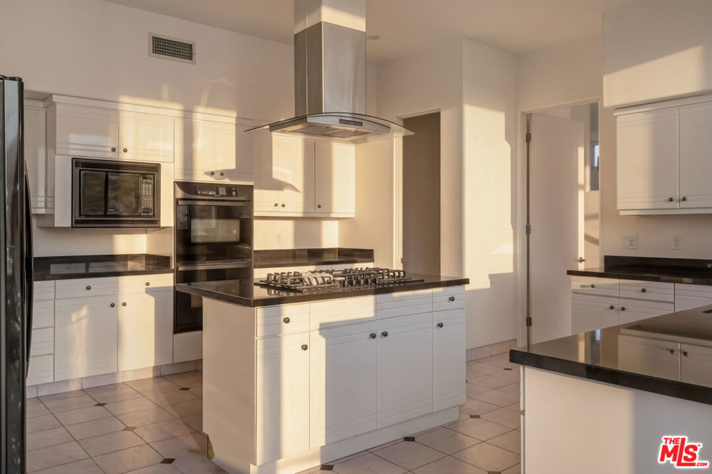 Residential for sale at 2000 Wattles Drive, Los Angeles CA featuring 8 beds and 7 baths