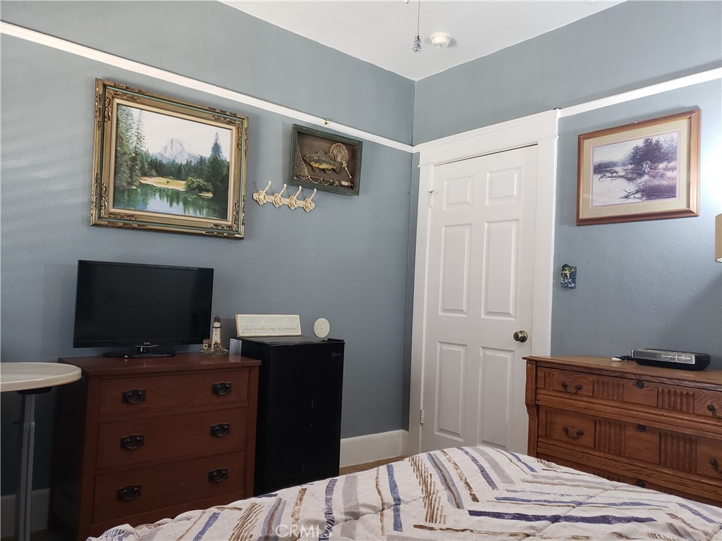 Residential Lease for rent at 220 W 1st, San Dimas CA featuring 3 beds and 1 bath