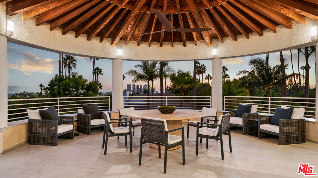 Residential Lease for rent at 816 Monte Leon Drive, Beverly Hills, Los Angeles County CA featuring 4 beds and 7 baths