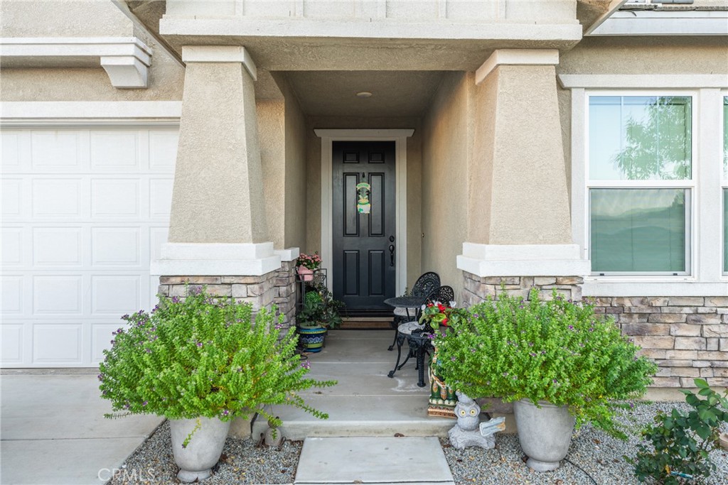 Residential for sale at 4013 Elderberry, Lake Elsinore CA featuring 5 beds and 3 baths