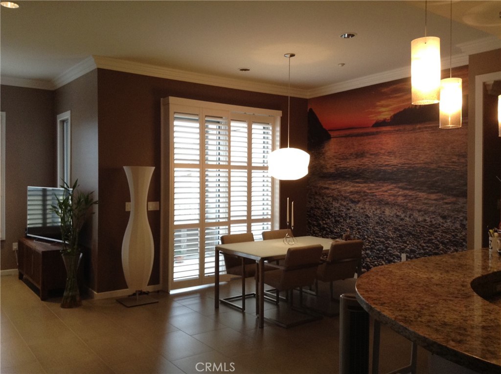 Condominium for sale at , Irvine, CA featuring 2 beds and 3 baths
