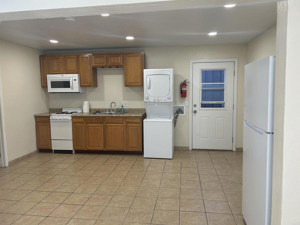 Residential Lease for rent at , San Diego CA and 1 bath