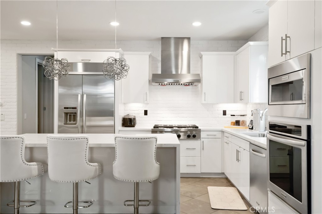 Residential for sale at 12837 N Seaglass, Los Angeles CA featuring 3 beds and 3 baths