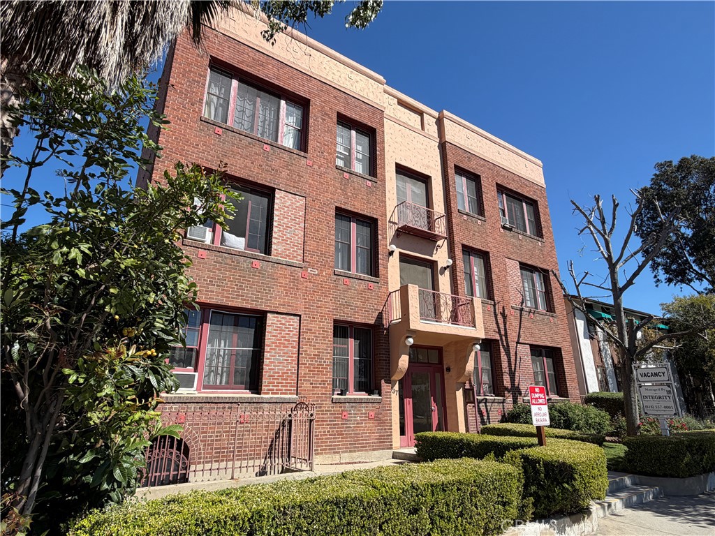 Active for sale at Glendale, CA, Glendale, CA CA