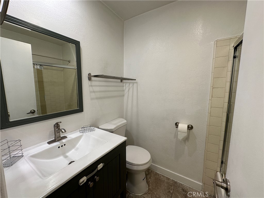 Residential Lease for rent at 1222 N Olive, West Hollywood CA featuring 1 bed and 1 bath