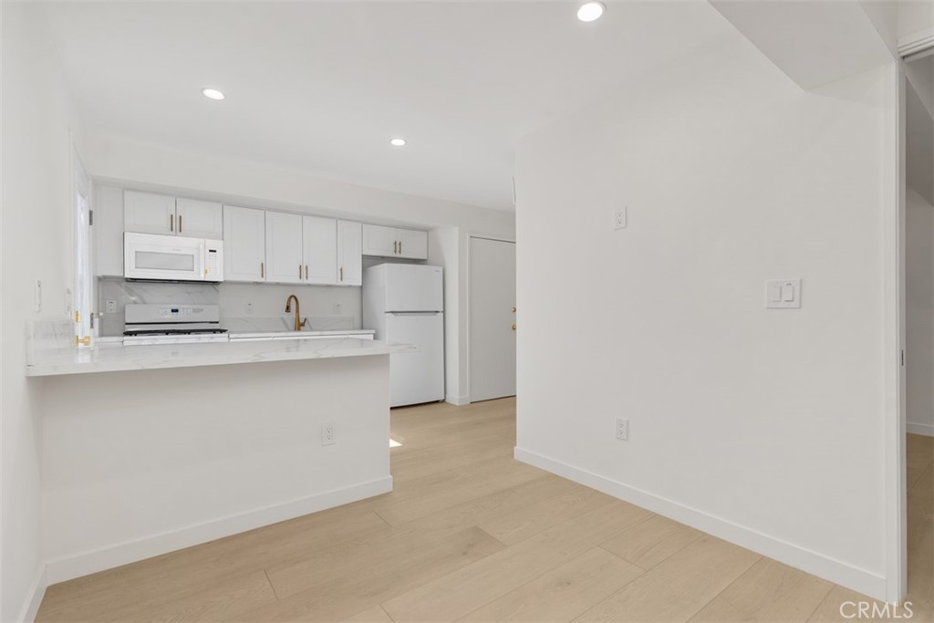 Residential Lease for rent at 3926 Acacia Street, Irvine CA featuring 1 bed and 1 bath
