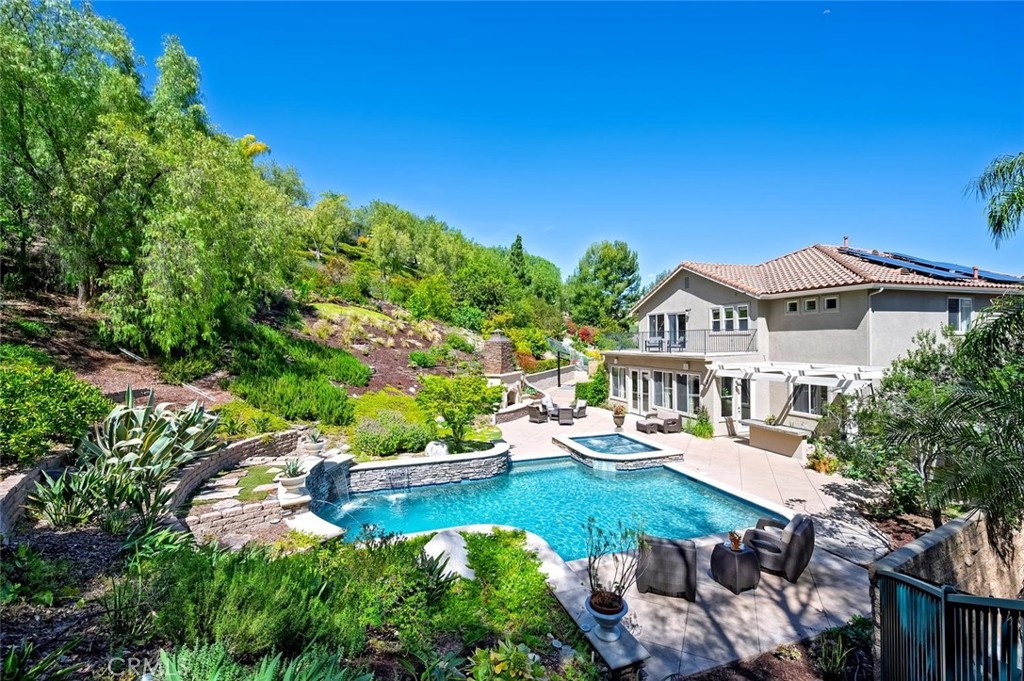 Residential for sale at 7 Santa Maria, Rancho Santa Margarita CA featuring 5 beds and 4 baths