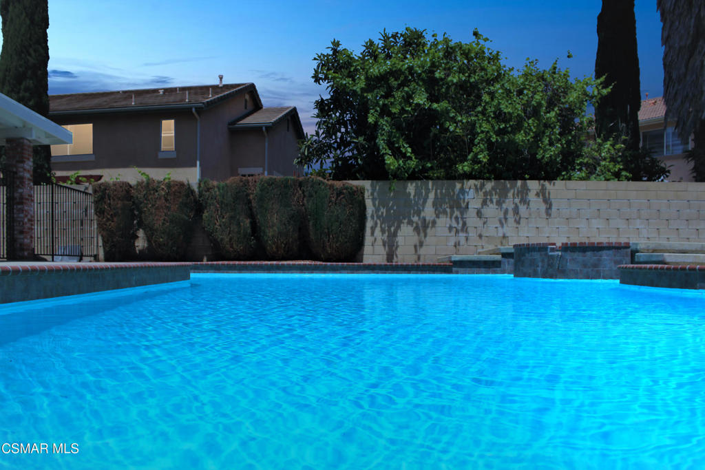 Residential Lease for rent at 1909 Bardet Place, Simi Valley CA featuring 4 beds and 3 baths