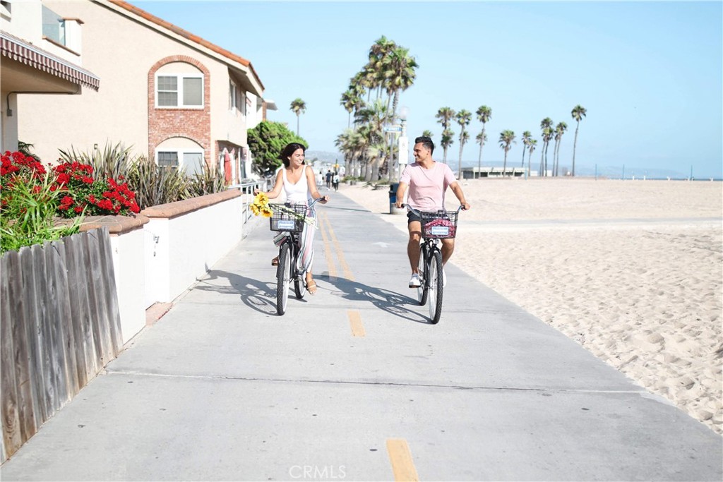 Residential Lease for rent at 1720 W Oceanfront B, Newport Beach CA featuring 2 beds and 3 baths