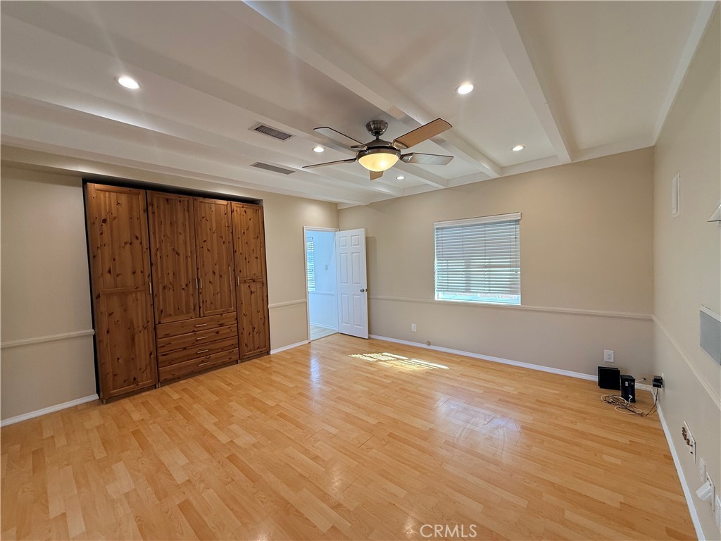 Residential Lease for rent at 10253 Mapledale, Bellflower CA and 1 bath