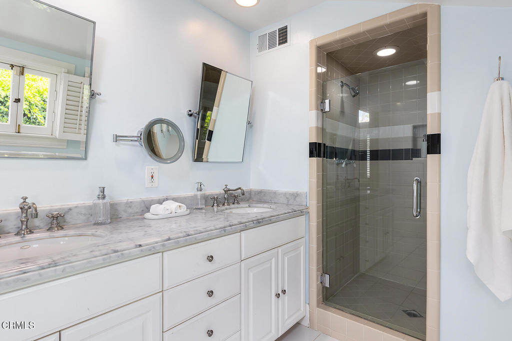 Active for sale at Pasadena, CA, Pasadena, CA CA and 4 baths